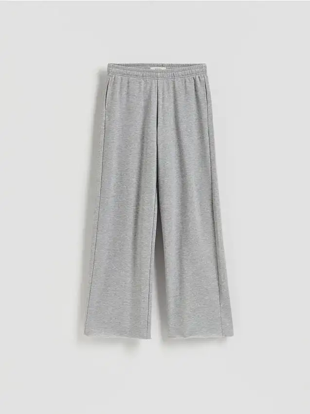 Pantaloni della tuta con gamba larga Colore grigio chiaro