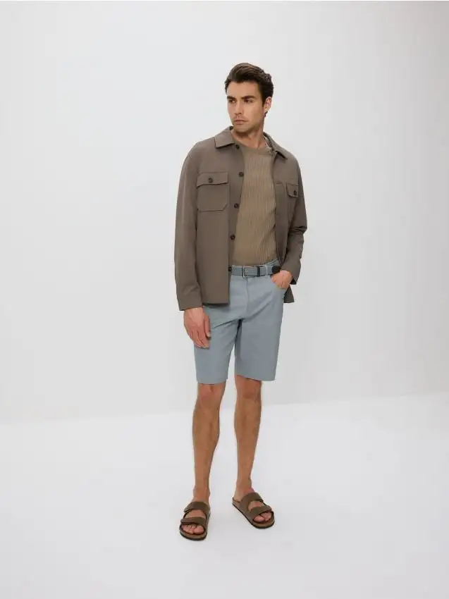 Pantaloncini regular carrot con cintura Colore altro