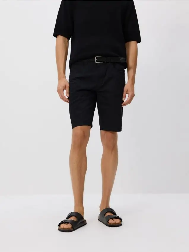 Pantaloncini regular carrot con cintura Colore nero