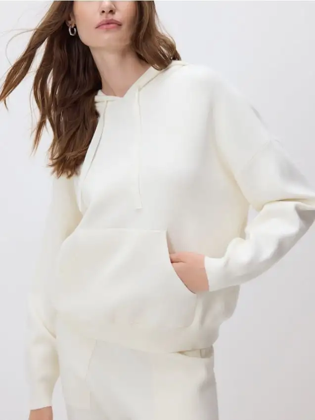 Maglione in misto viscosa Colore panna