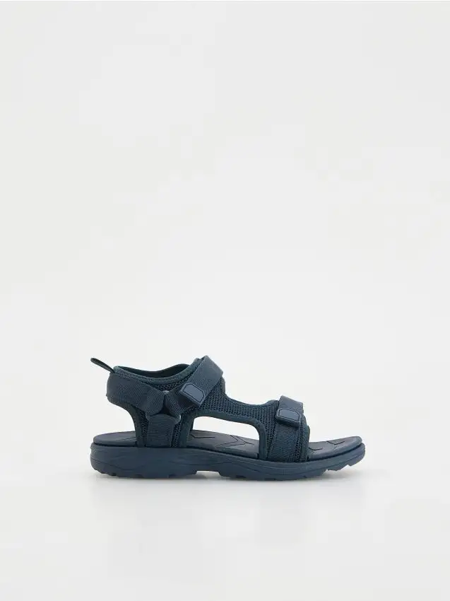 Sandali con velcro Colore blu scuro