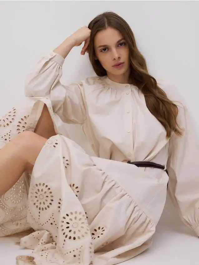 Vestito in cotone con cintura Colore panna