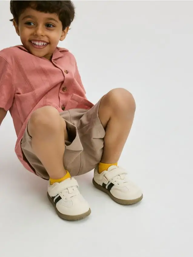 Scarpe da ginnastica con velcro Colore panna