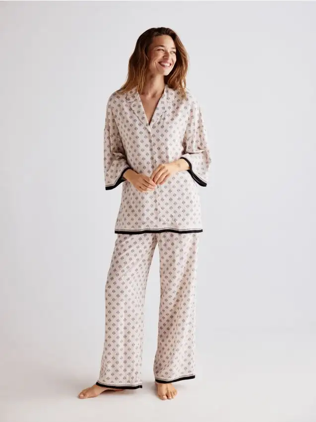 Set pigiama da due pezzi in viscosa Colore beige