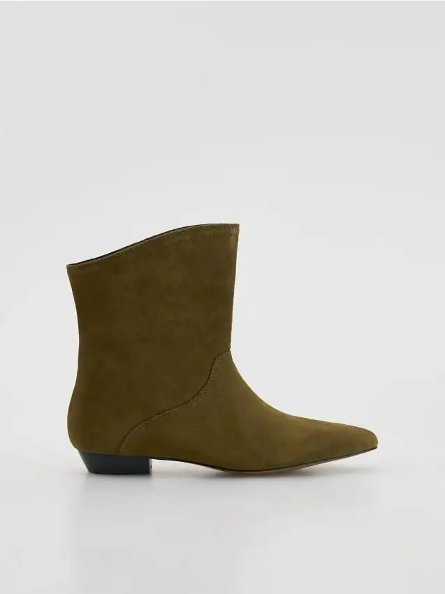 Stivaletti in pelle scamosciata Colore verde