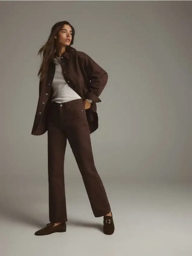 Mocassini in pelle scamosciata con fibbia Colore marrone scuro