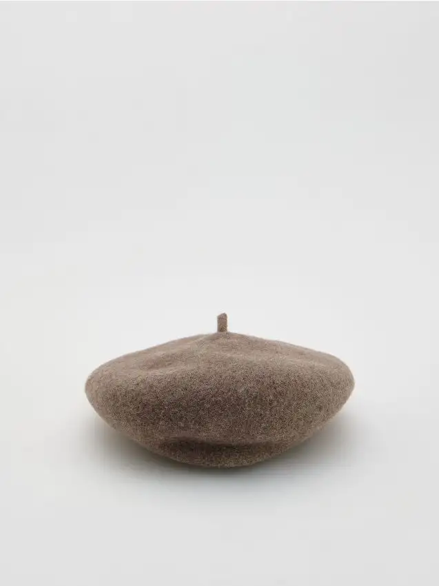 Basco in lana Colore talpa