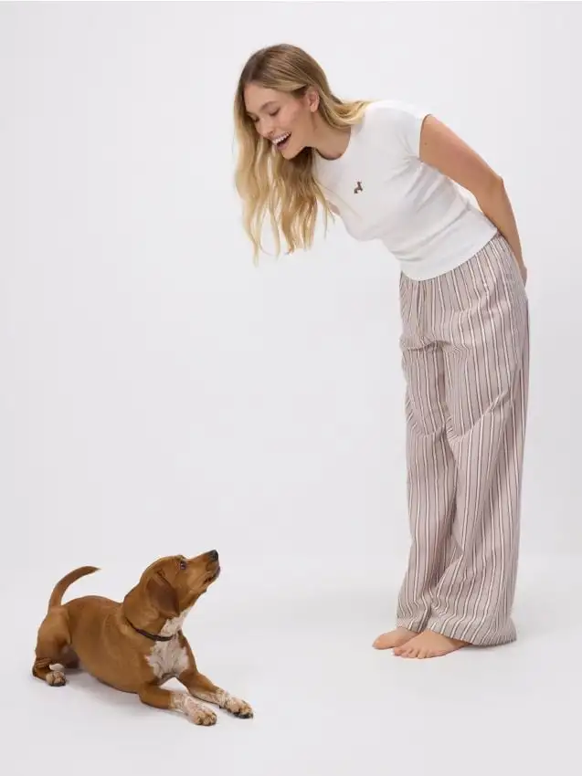 Pigiama due pezzi con ricamo Colore nude