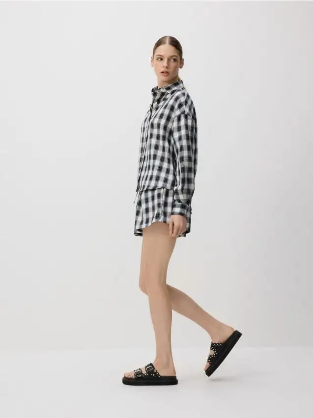 Pantaloncini a quadretti Colore nero