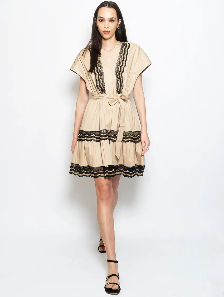 Abito Corto con Bordo in Pizzo Macramè Beige/Nero