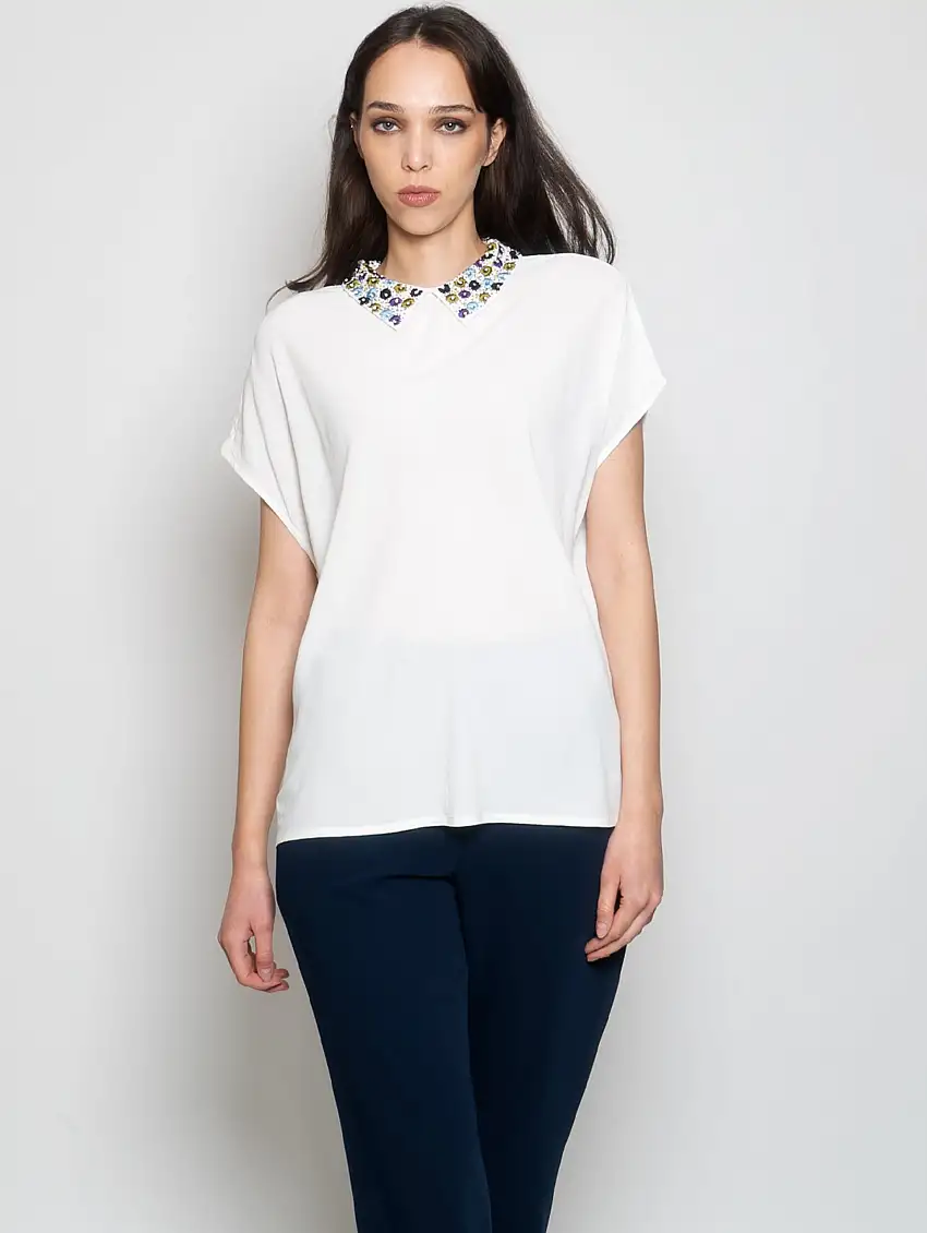 Top con Colletto Ricamato Bianco