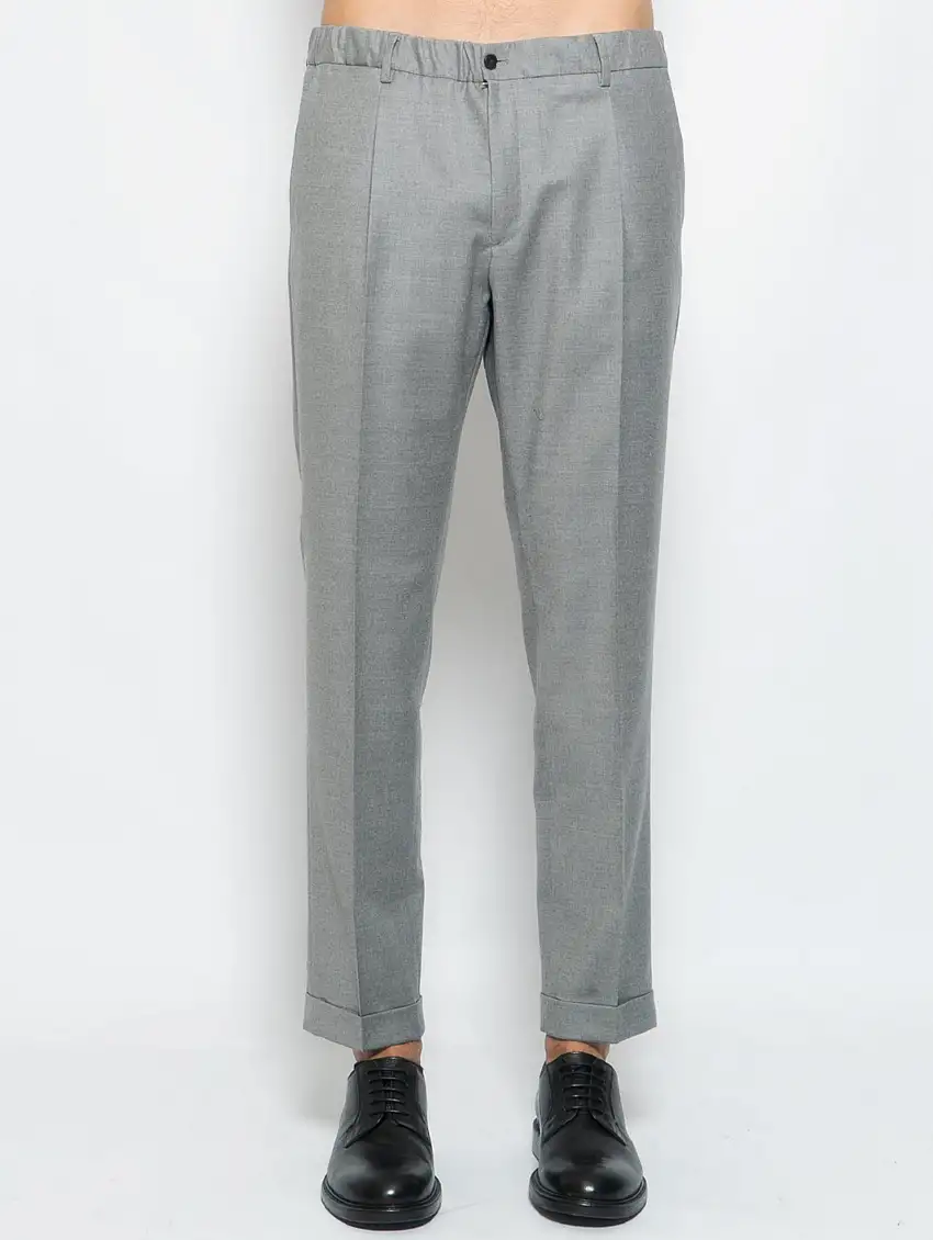 Chino con Pinces Coulisse Isolas Grigio