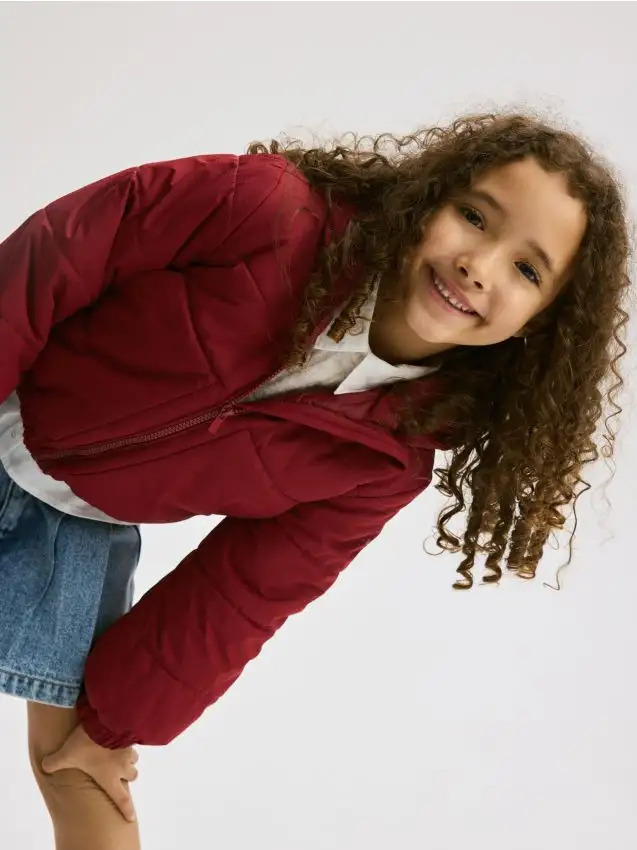 Giacca con cappuccio Colore maroon