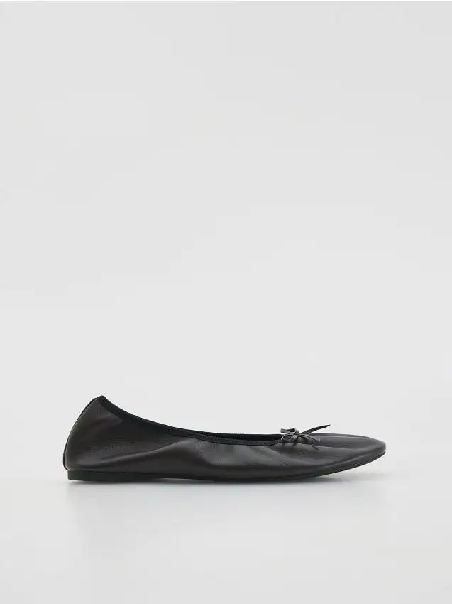 Ballerine con dettaglio a fiocco Colore marrone scuro