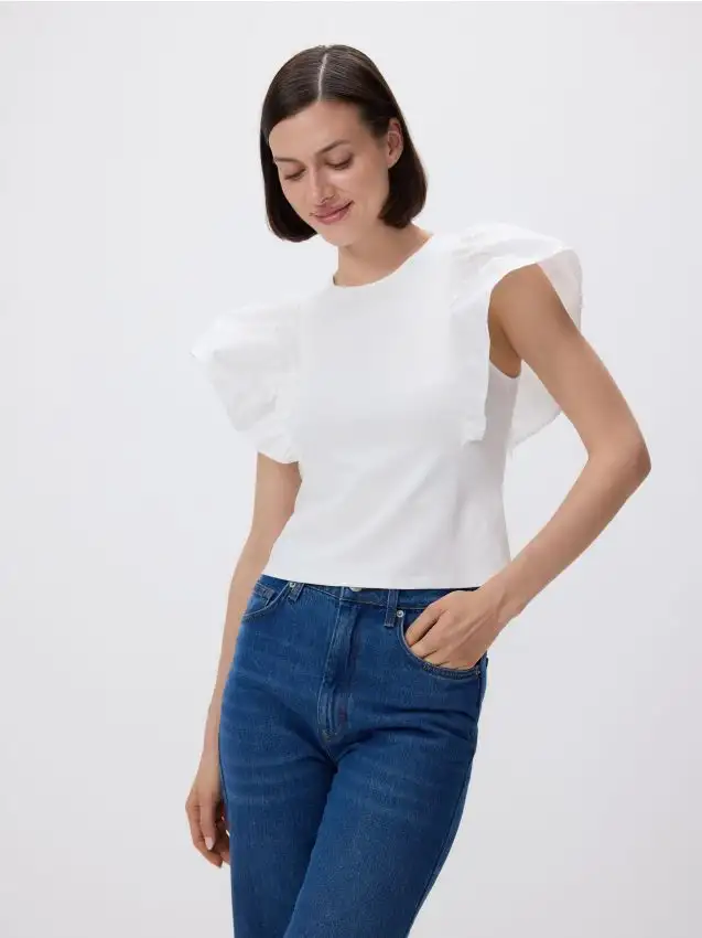 Top con volant Colore bianco