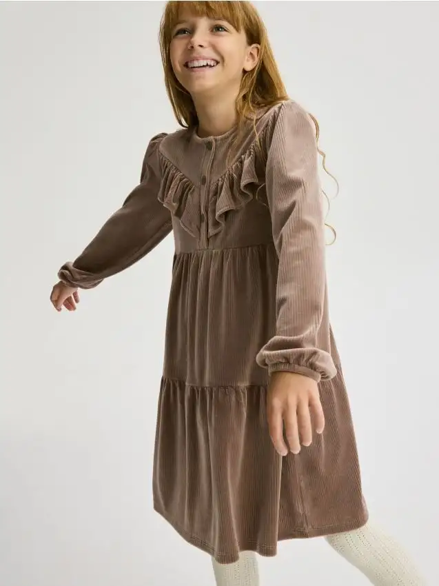 Abito in maglia con volant Colore caffè