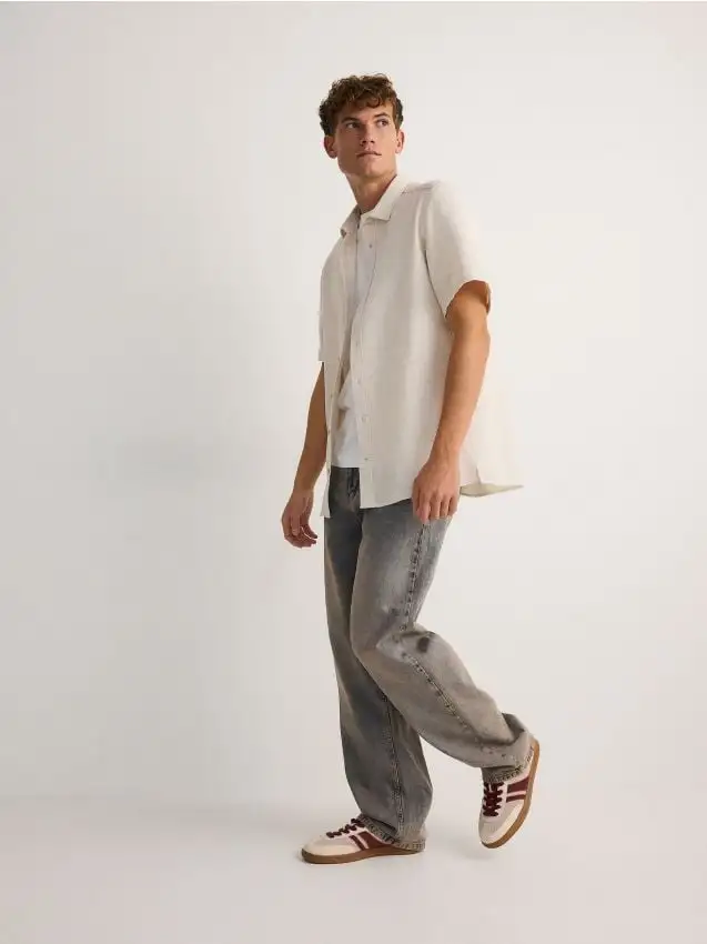 Camicia regular fit in misto cotone Colore beige