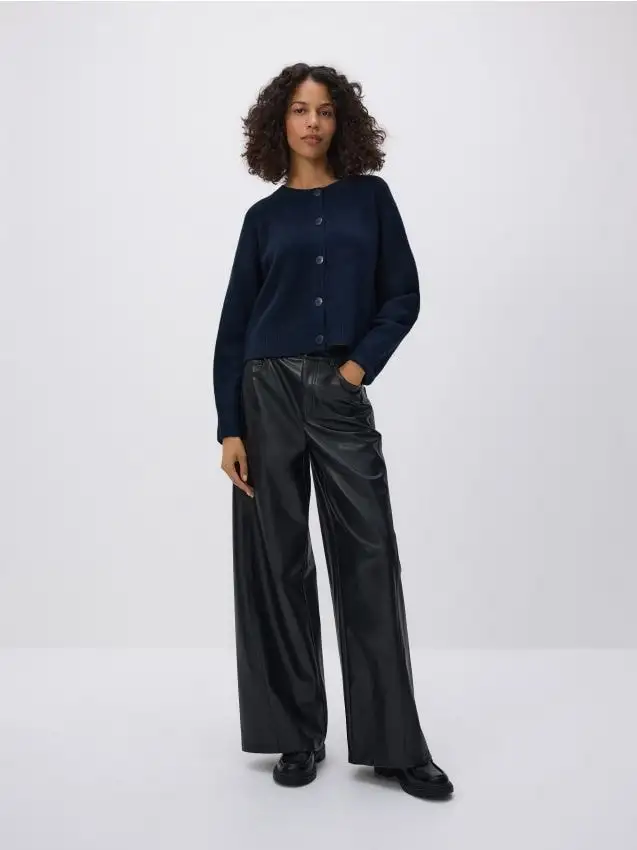 Cardigan con spalle scese Colore blu scuro