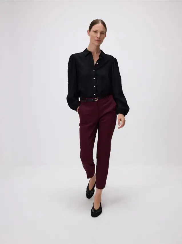 Pantaloni a sigaretta con cintura Colore mogano