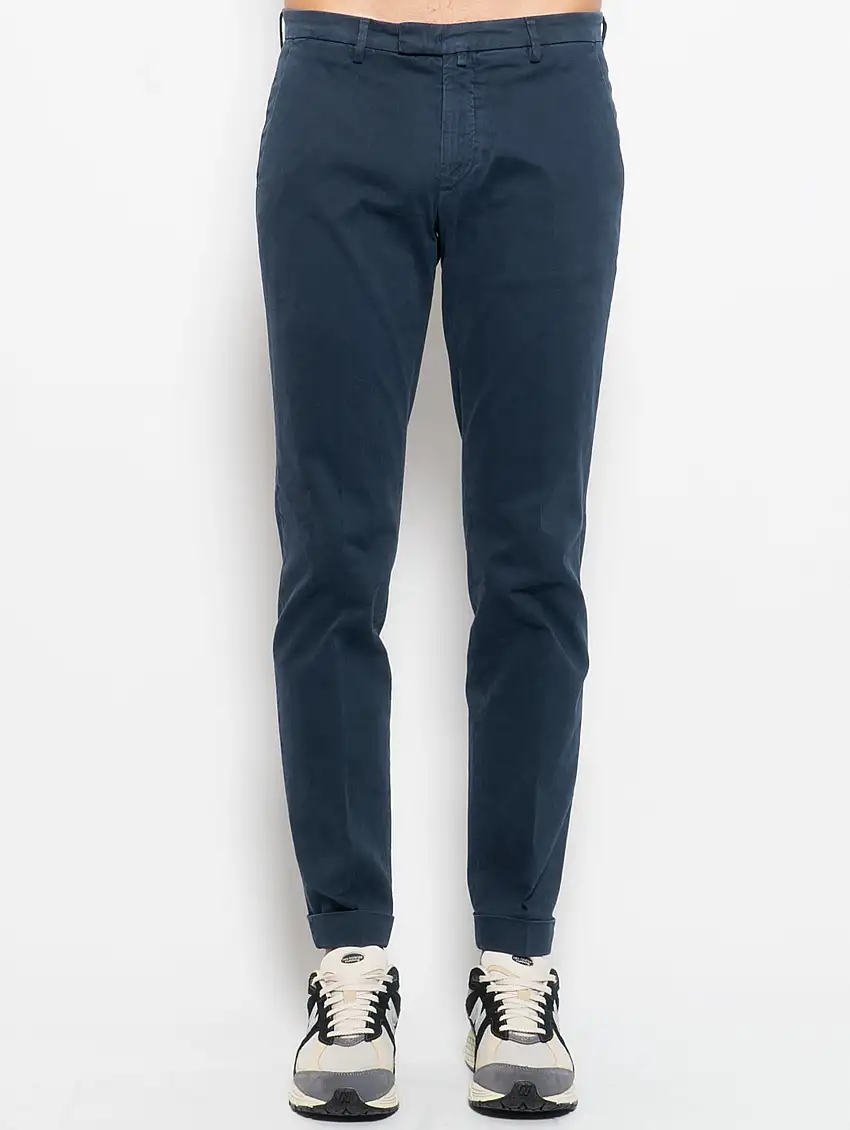 Pantaloni Ventre Piatto in Gabardine Blu