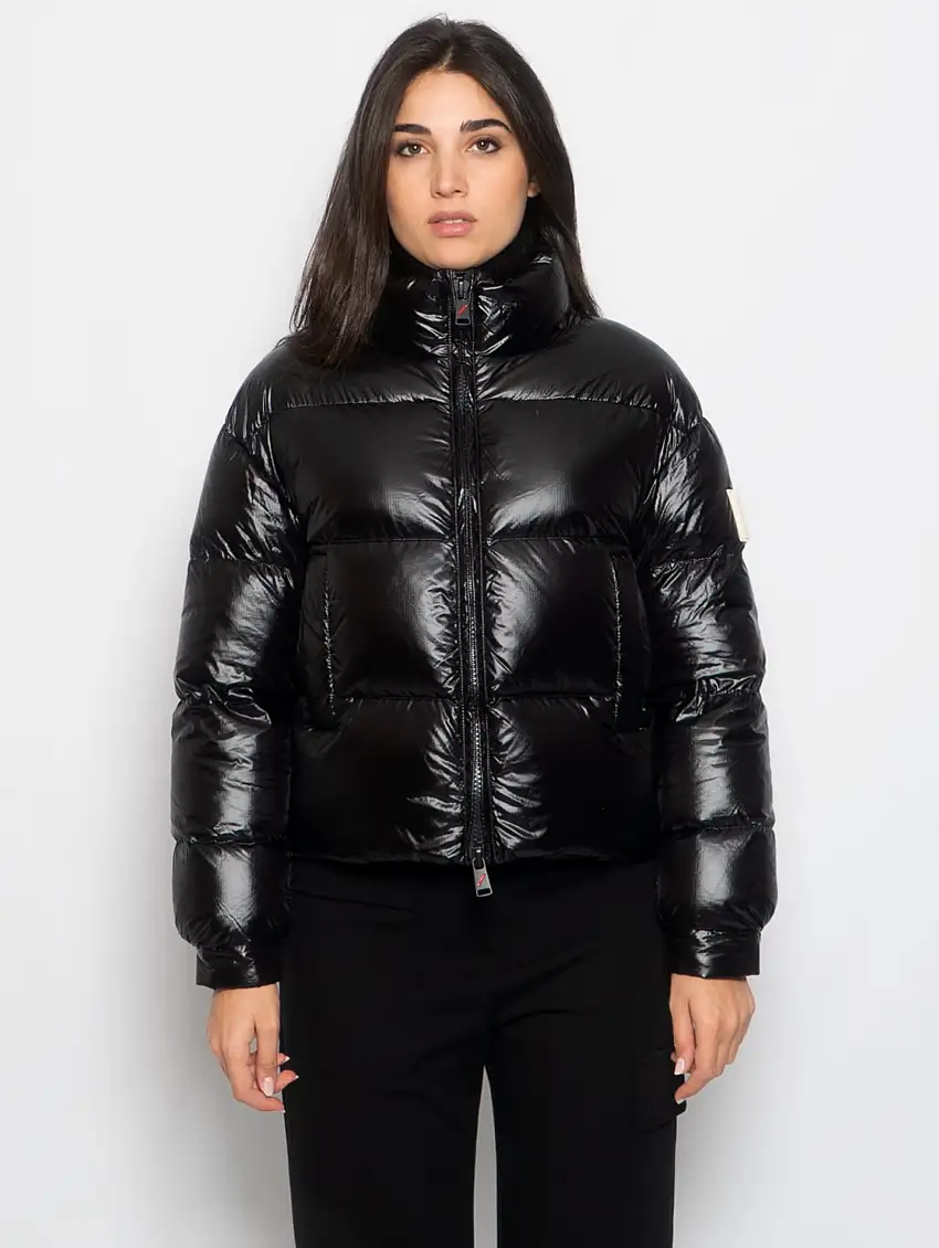 Piumino Corto Turku in Nylon Lucido Nero