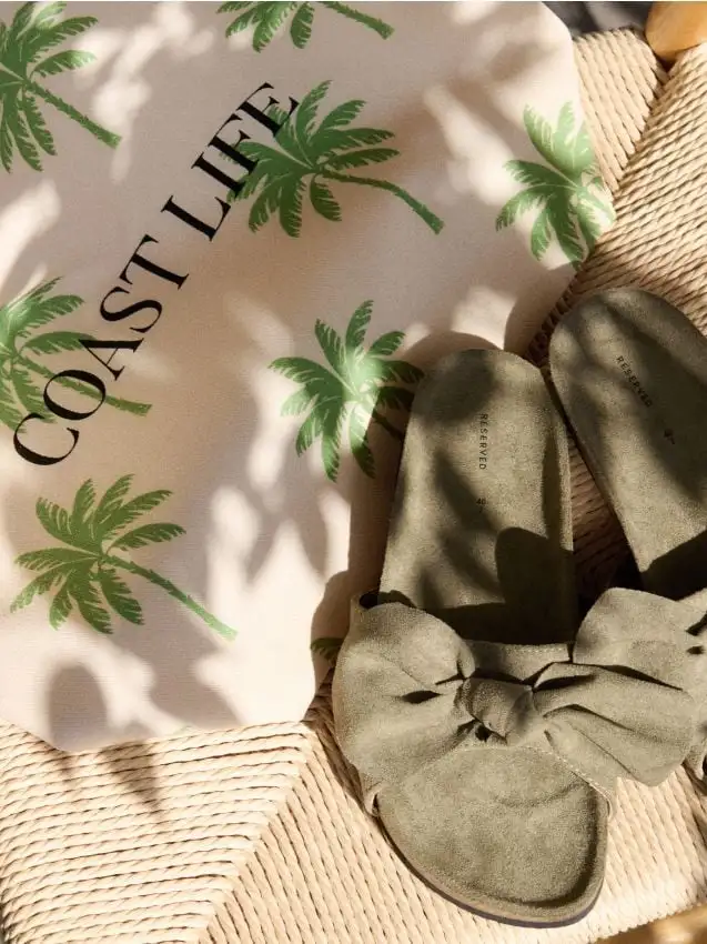 Ciabatte con fiocchi Colore verde polveroso