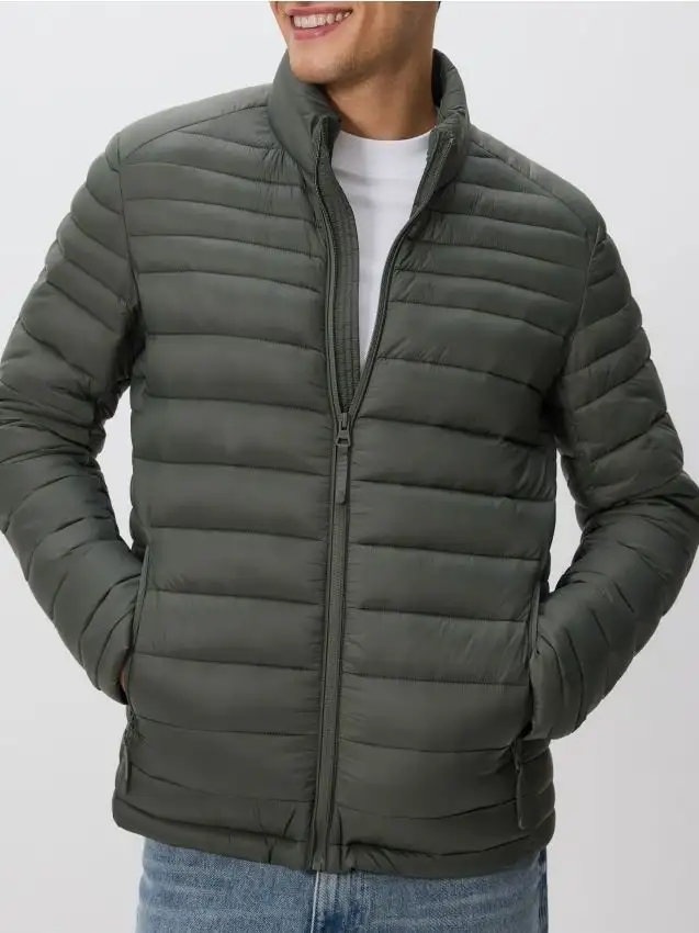Giacca trapuntata a collo alto Colore verde chiaro