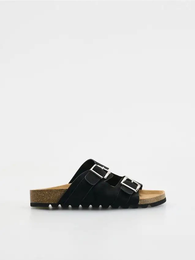 Ciabatte con fibbie Colore nero