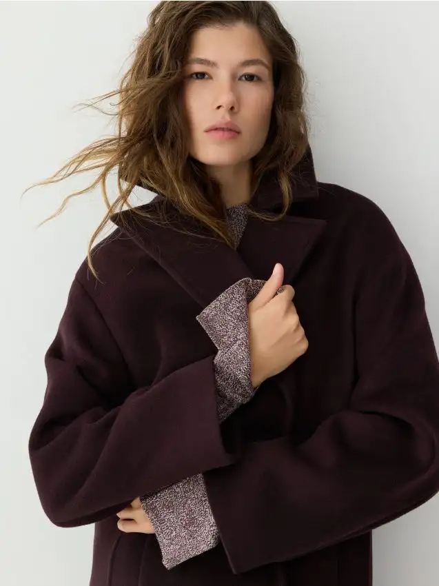 Cappotto realizzato a mano in misto lana Colore viola scuro