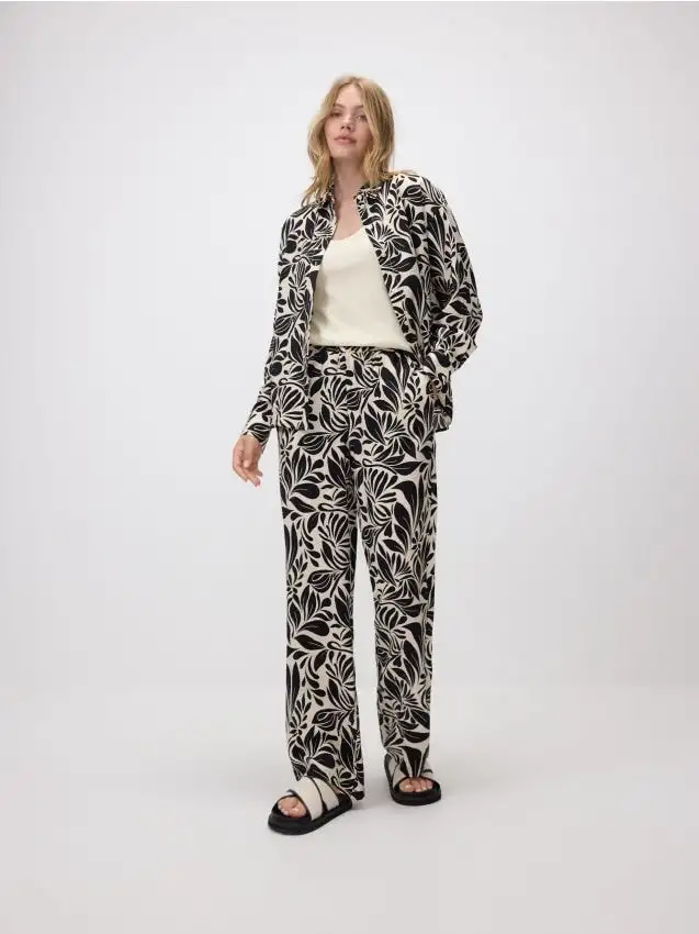 Camicia fantasia in viscosa Colore nero