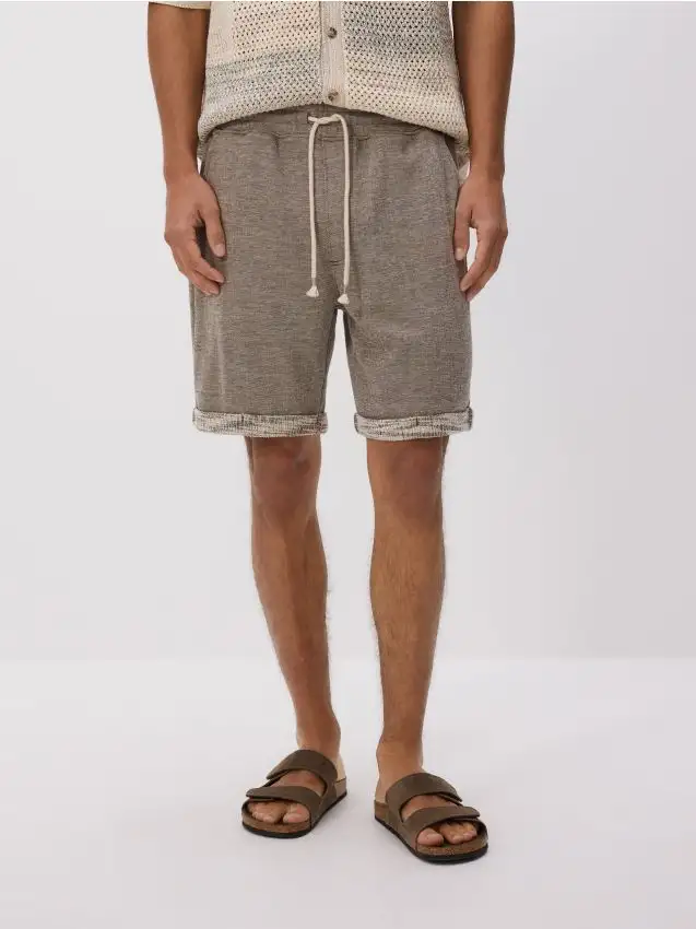 Pantaloncini strutturati regular Colore marrone