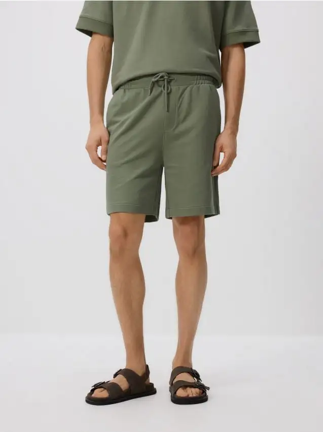 Pantaloncini in cotone comfort Colore verde pallido