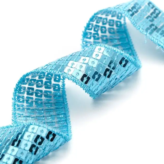 Nastro con paillettes quadrate turchese