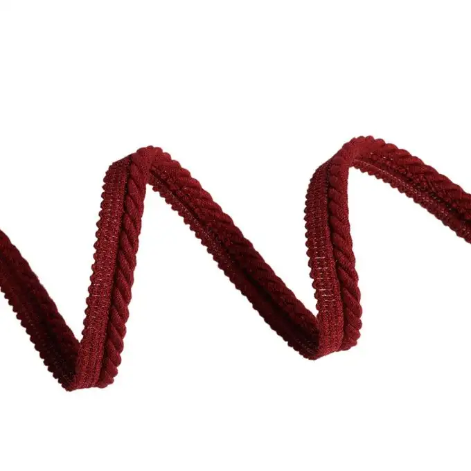 Passamaneria intrecciata bocca rossa