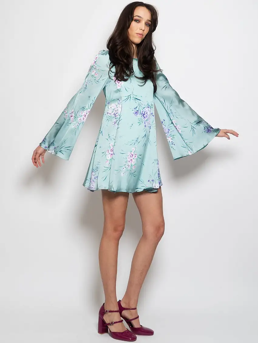 Abito Corto in Raso Fluido Verde