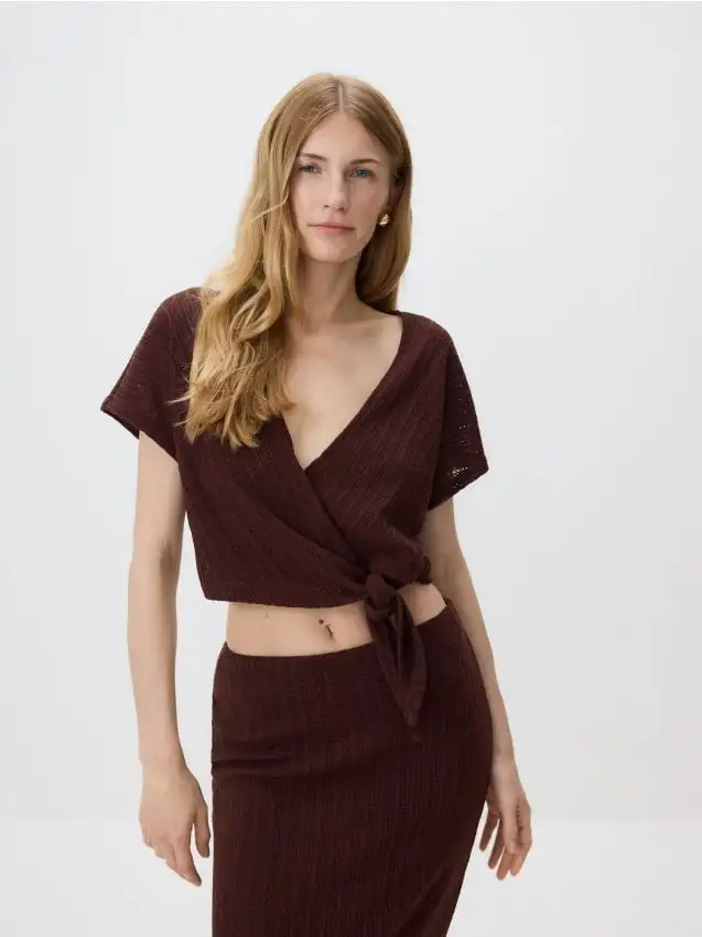 Blusa con nodo Colore marrone scuro