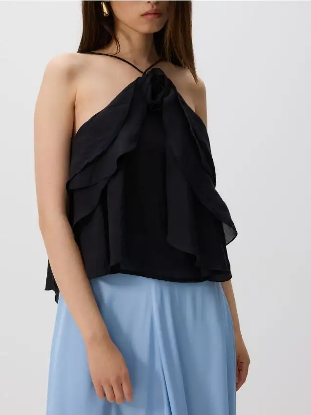 Top con rosa decorativa Colore nero