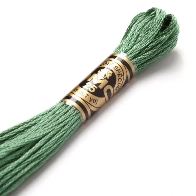 Filato mouliné per ricamo tonalità verdi cod 562