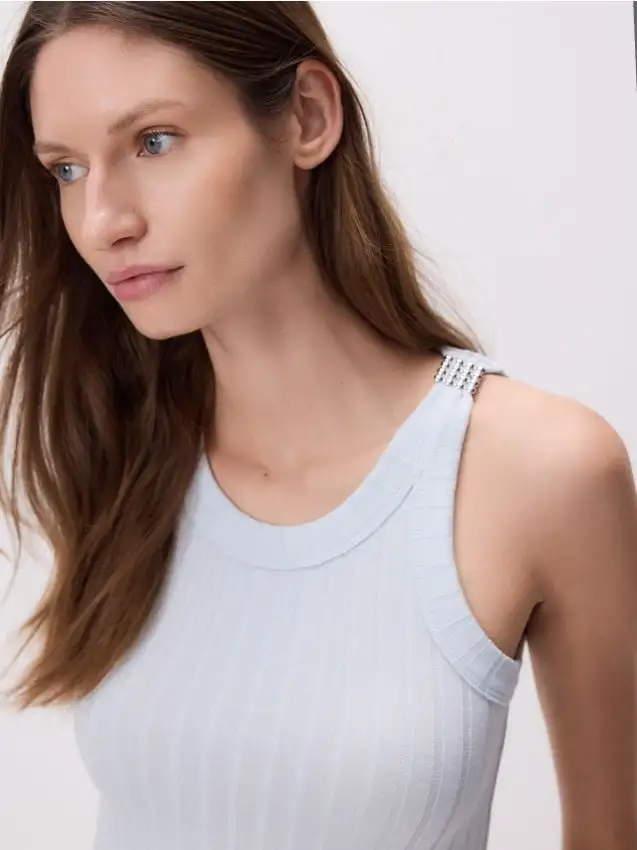 Top con dettaglio decorativo Colore azzurro