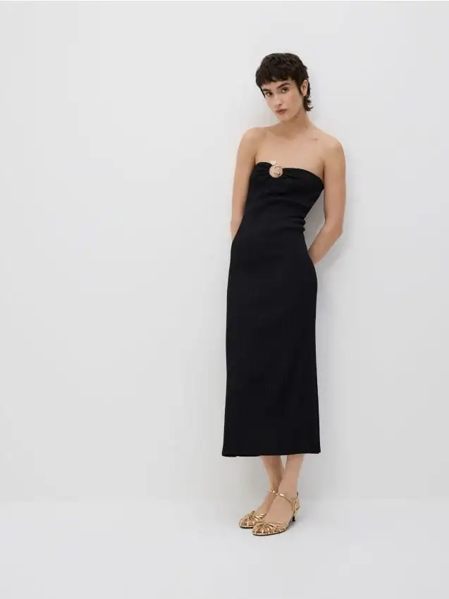 Abito midi stropicciato con dettaglio Colore nero