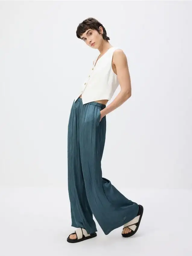 Pantaloni effetto stropicciato Colore turchese