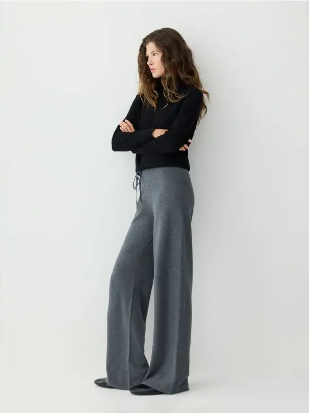 LADIES` TROUSERS Colore grigio scuro