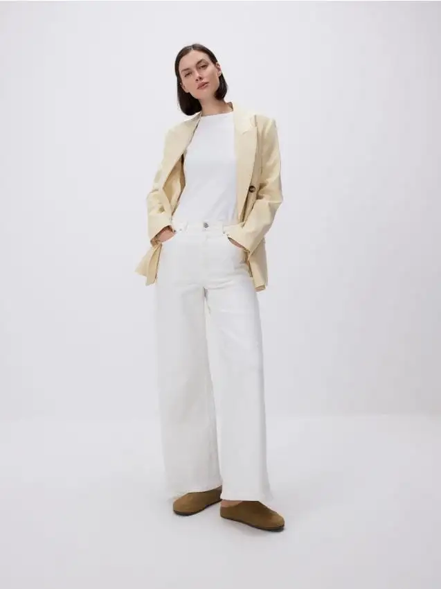 Mule in pelle scamosciata Colore beige