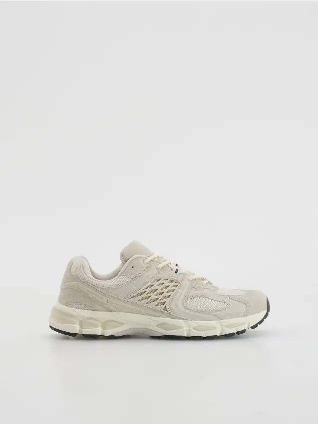 Sneakers sportive Colore beige