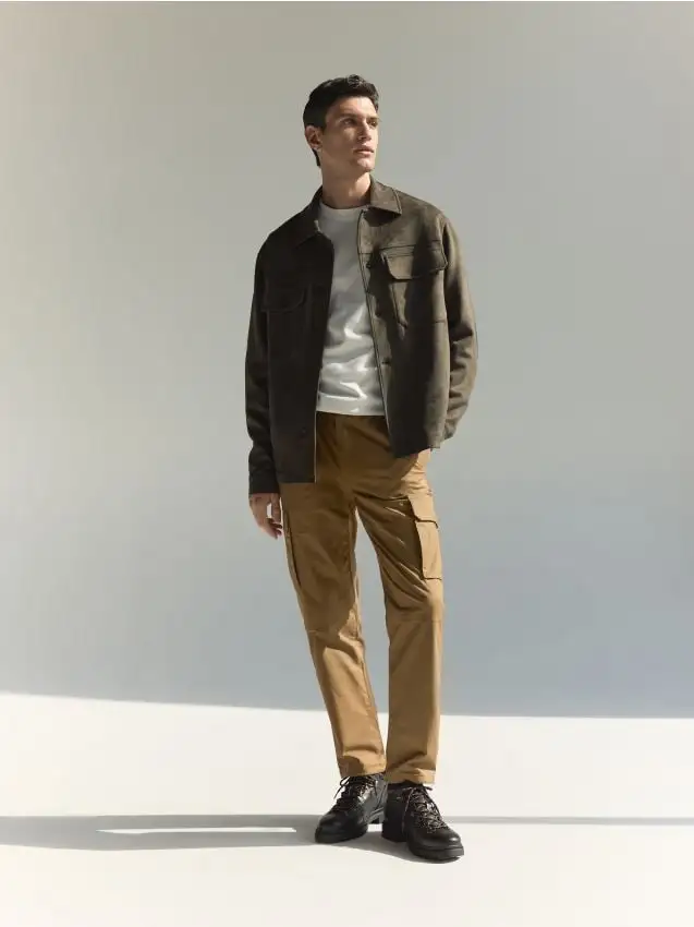 Pantaloni cargo con cintura Colore marrone dorato