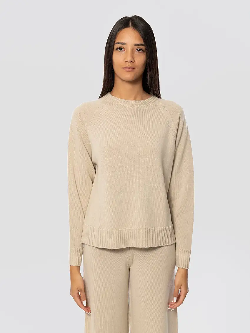 Maglia in Lana dal Volume Morbido Albino