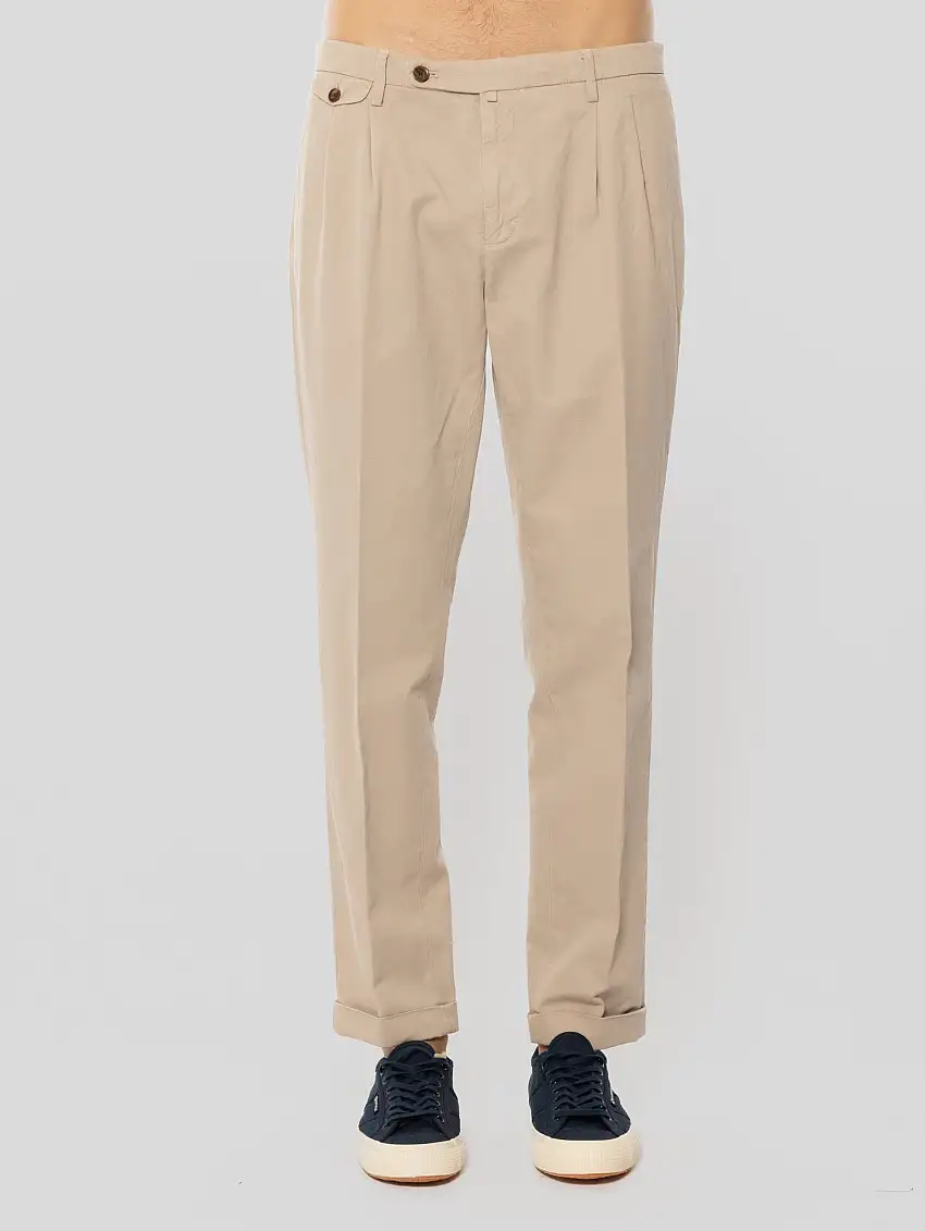 Pantaloni Easy Fit con Pences Yuta