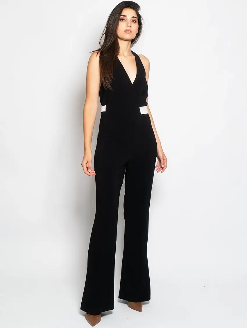 Tuta con Scollo All'Americana e Fiocco Nero