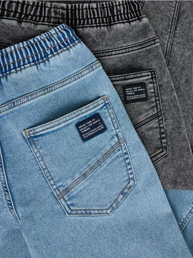 Jeans jogger Colore grigio chiaro