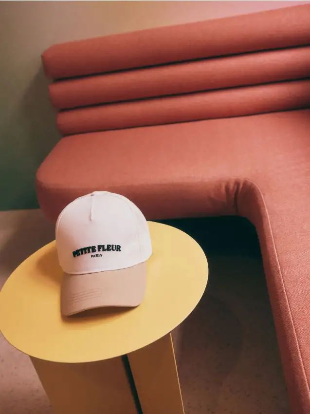 Cappello con visiera Colore nude